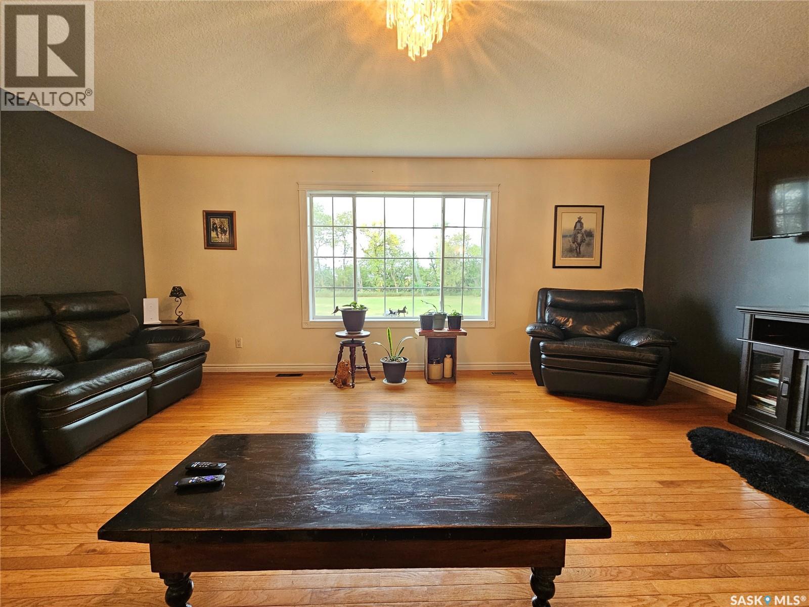 Redvers South Acreage. - 22