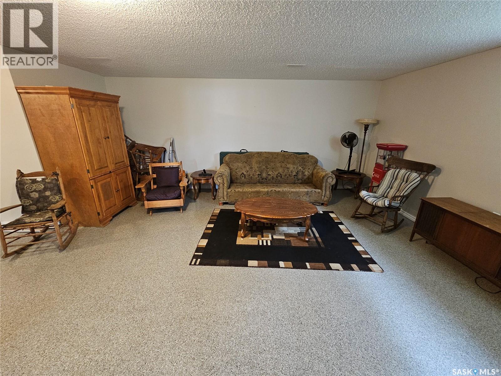 Redvers South Acreage. - 48