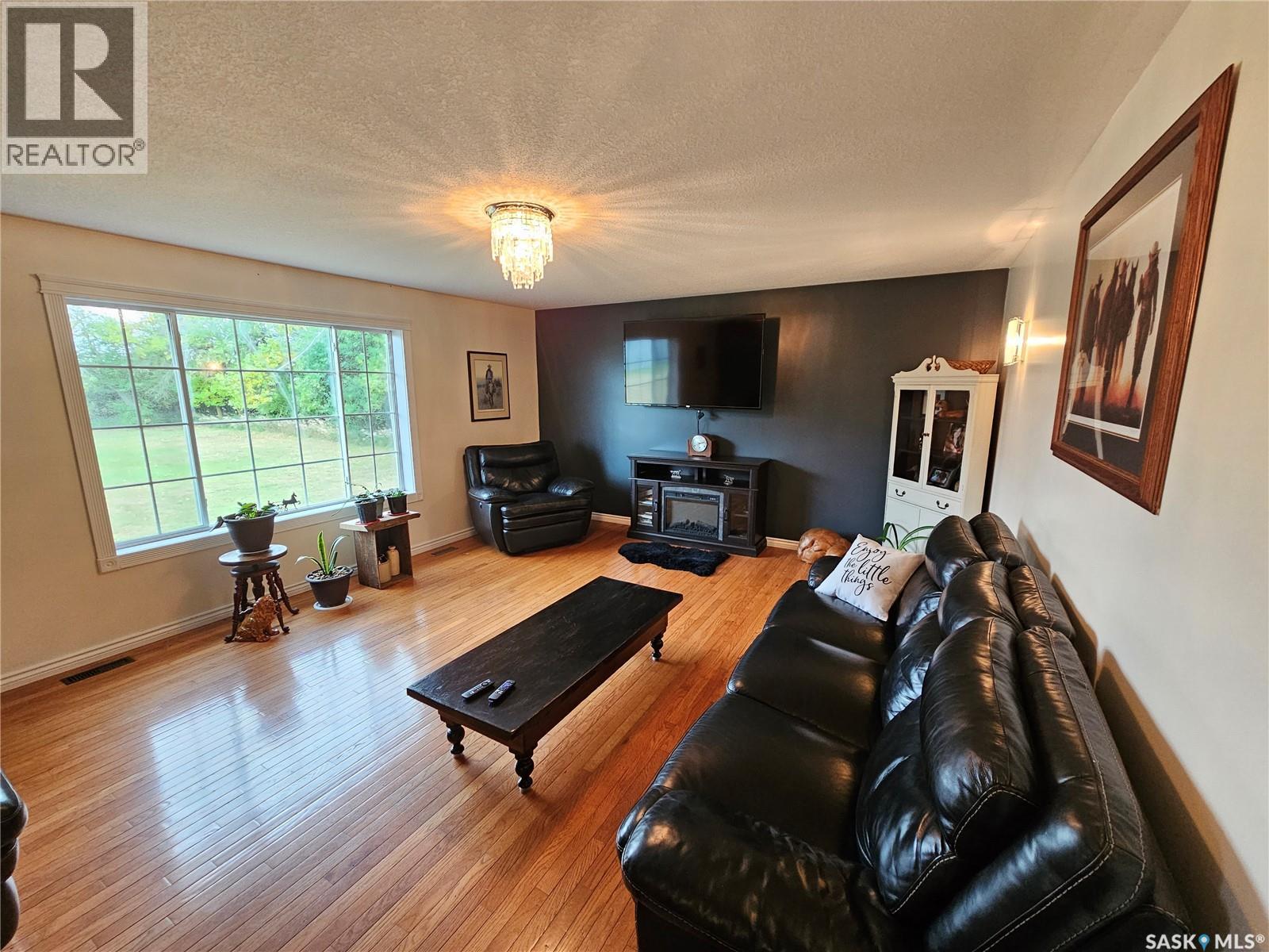 Redvers South Acreage. - 20