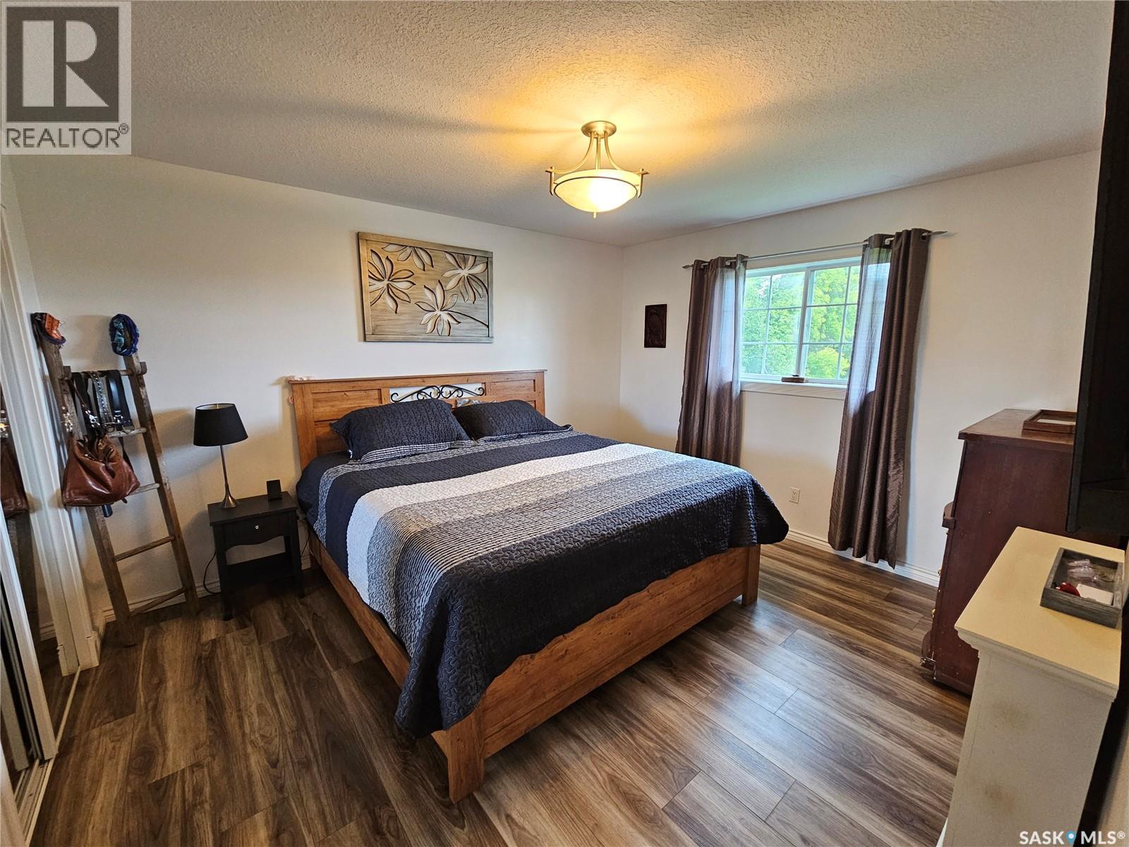 Redvers South Acreage. - 37