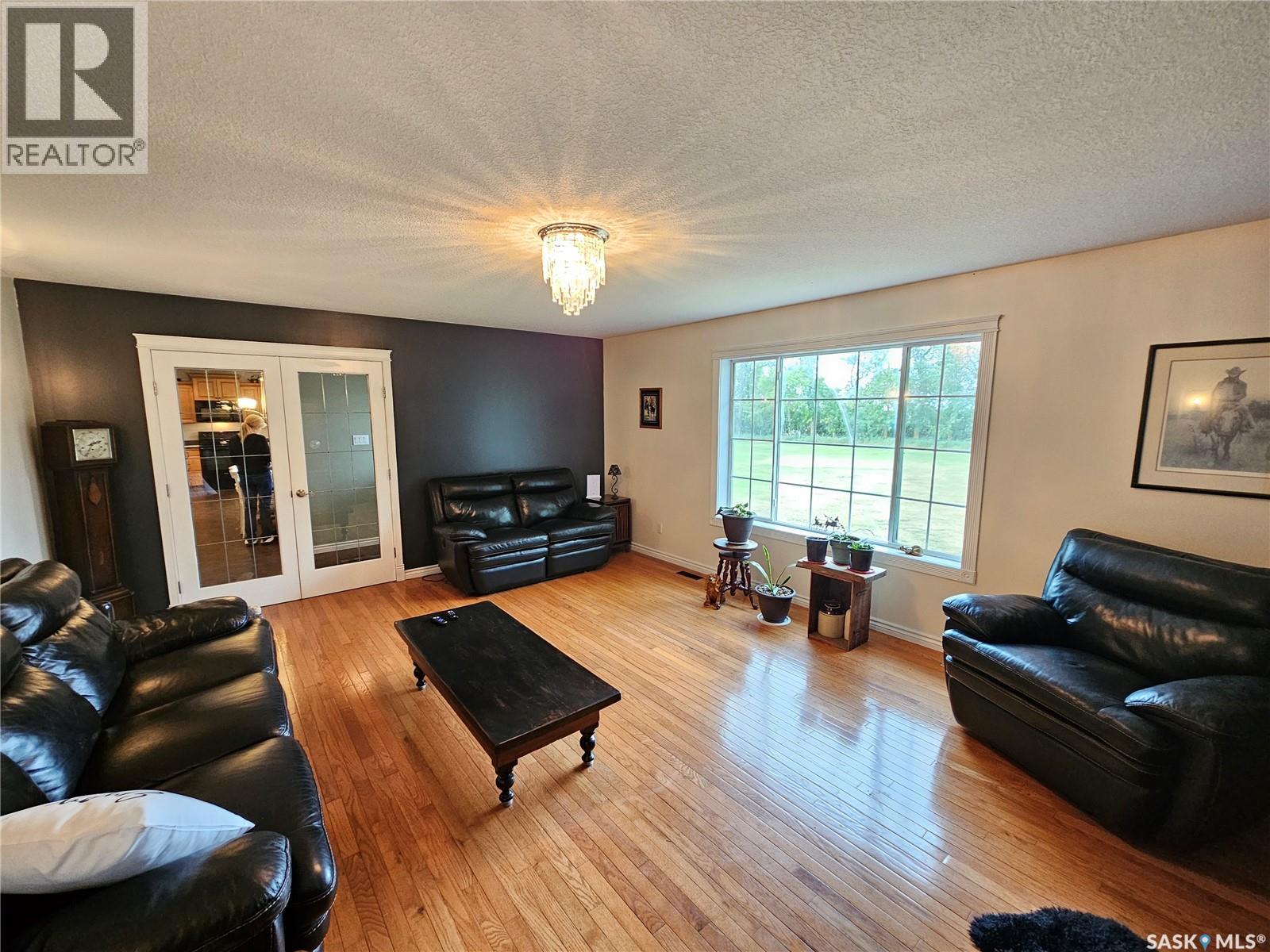 Redvers South Acreage. - 23
