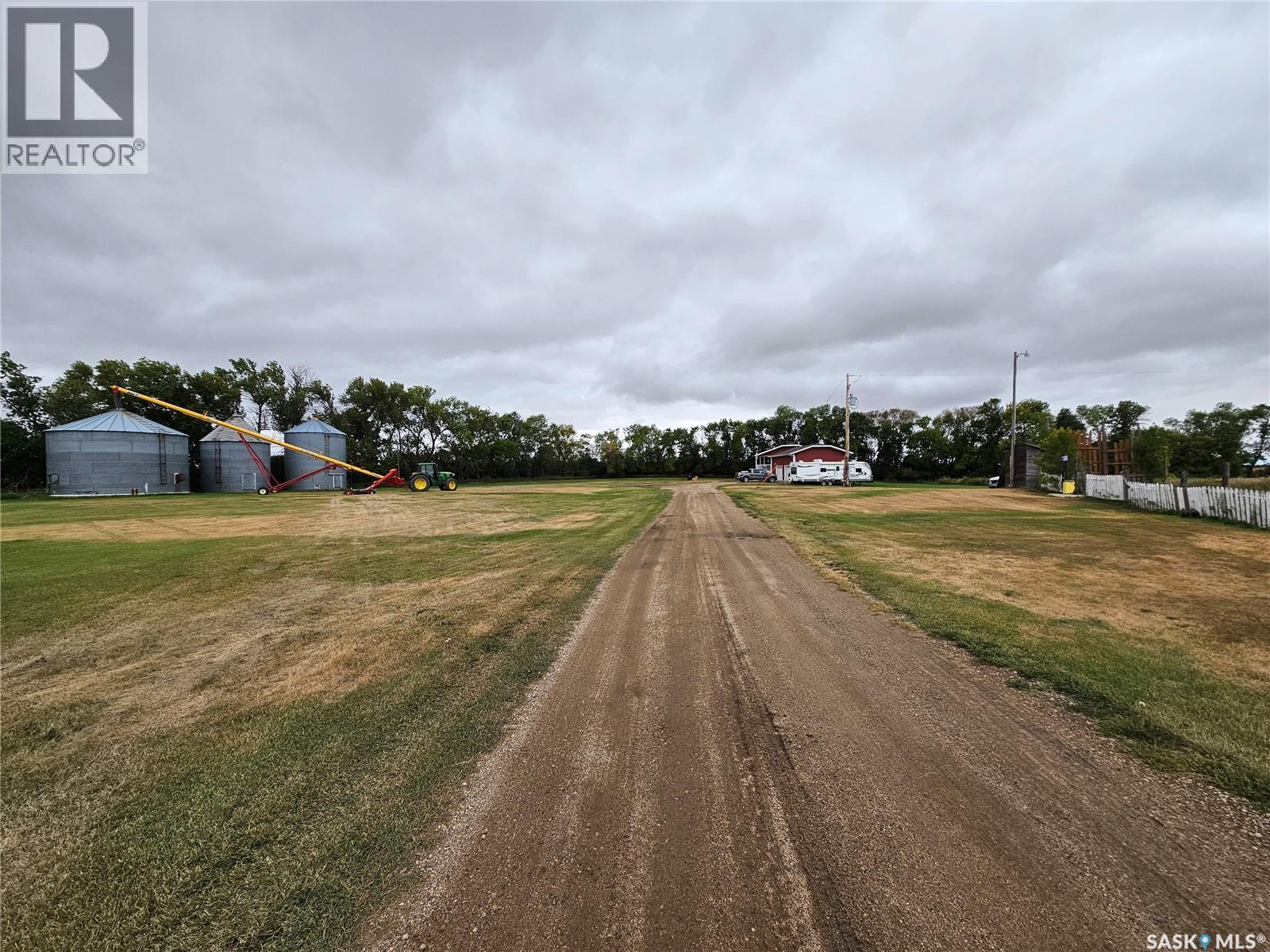 Redvers South Acreage. - 17