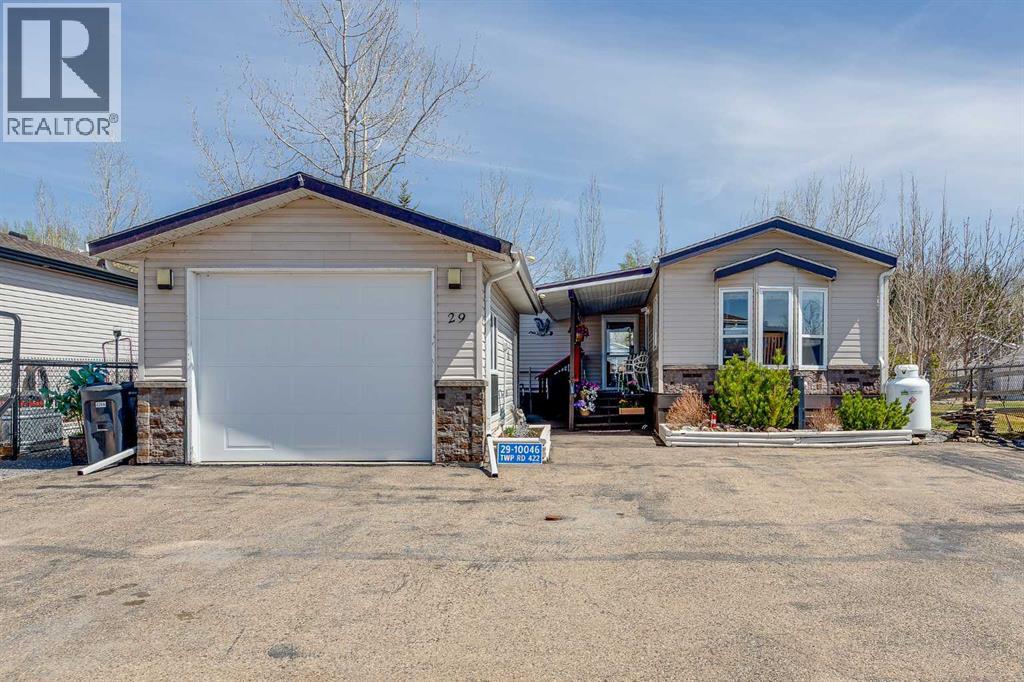 29A, 10046 Township Road 422 - 1