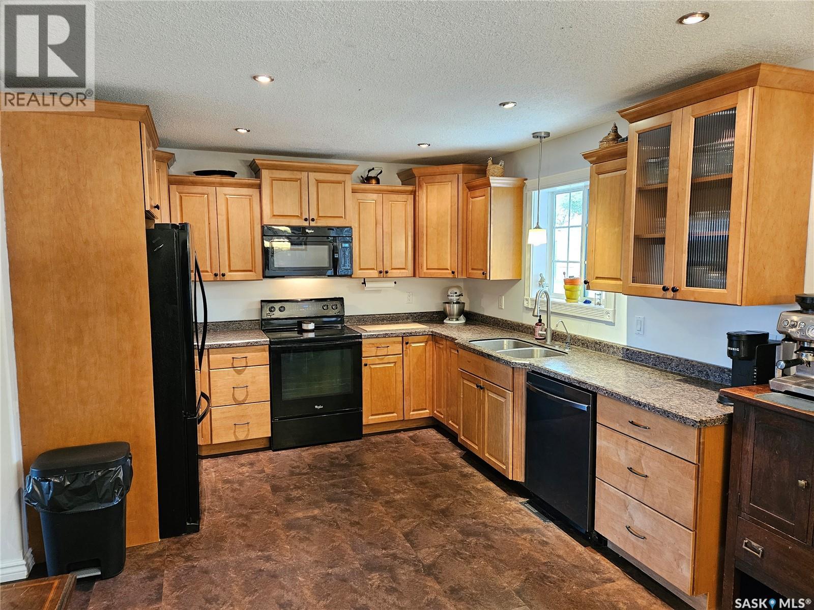 Redvers South Acreage. - 26