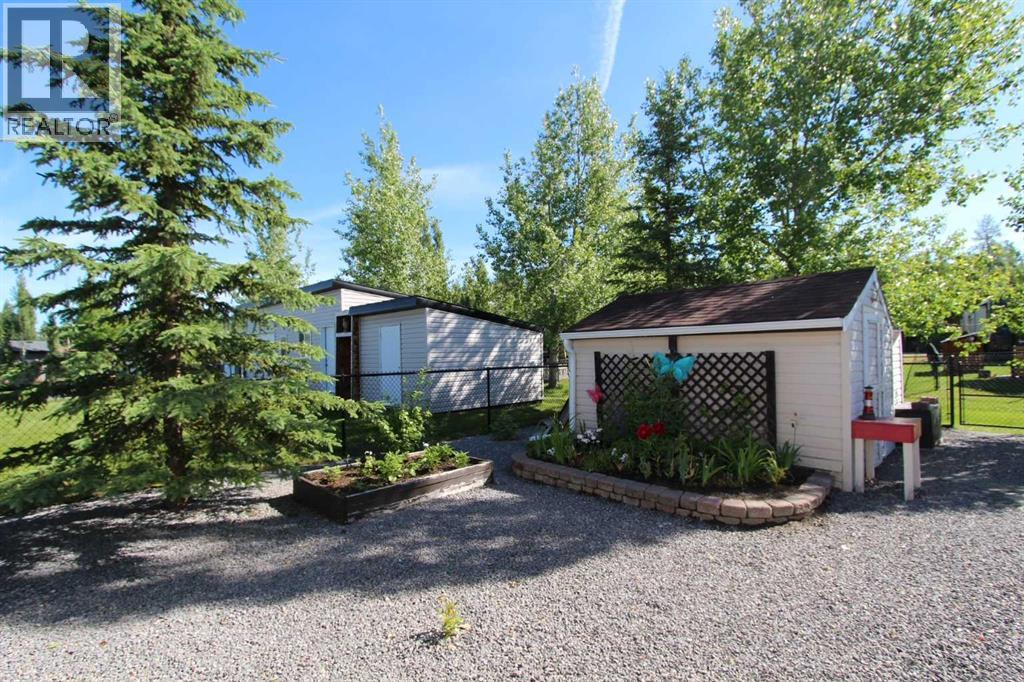 29A, 10046 Township Road 422 - 25