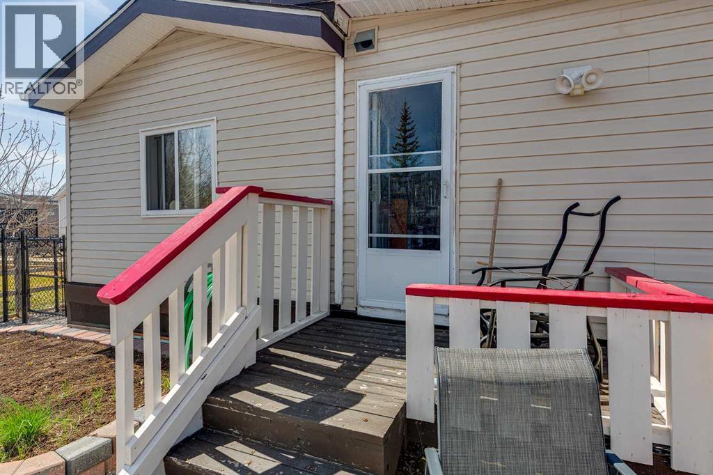 29A, 10046 Township Road 422 - 19