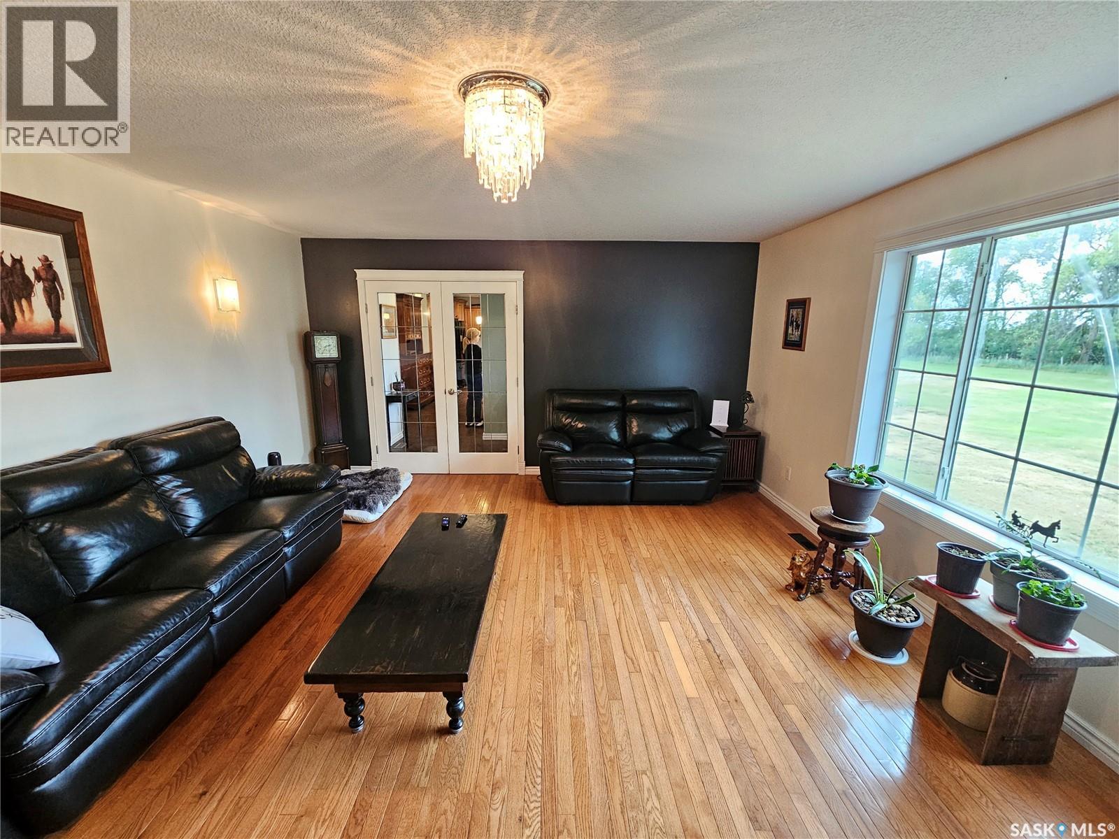 Redvers South Acreage. - 24
