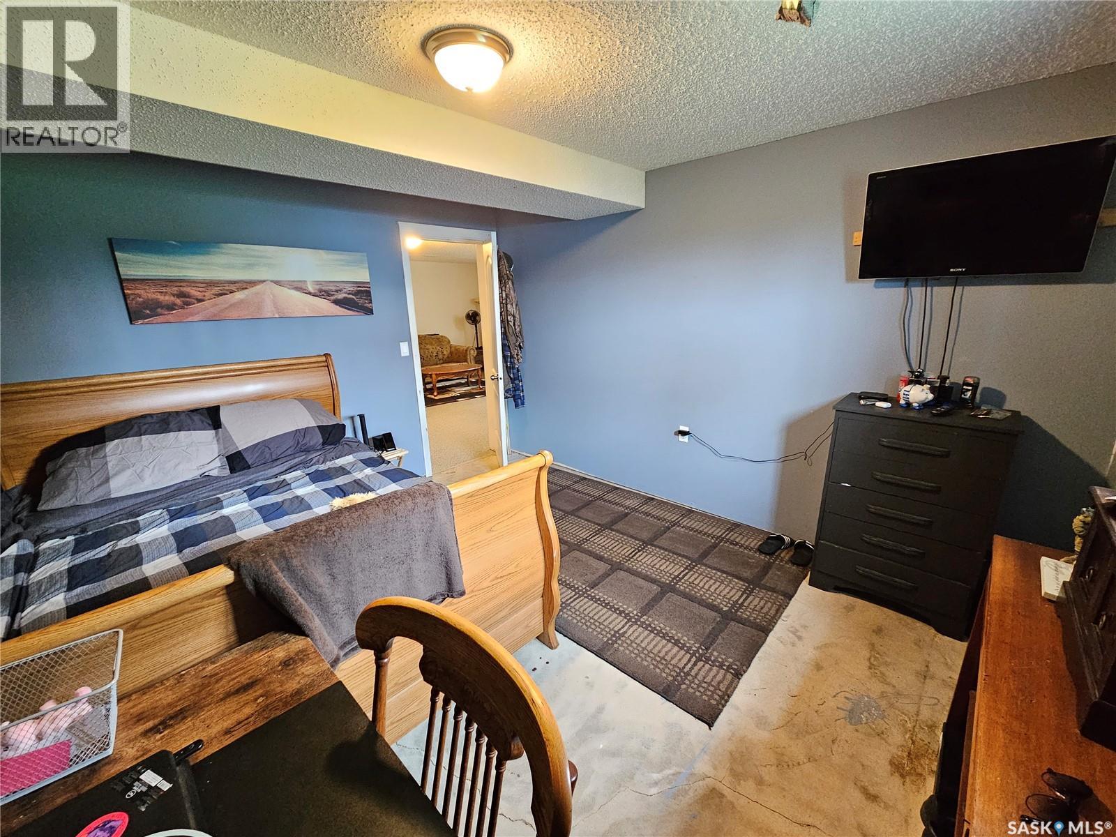 Redvers South Acreage. - 55