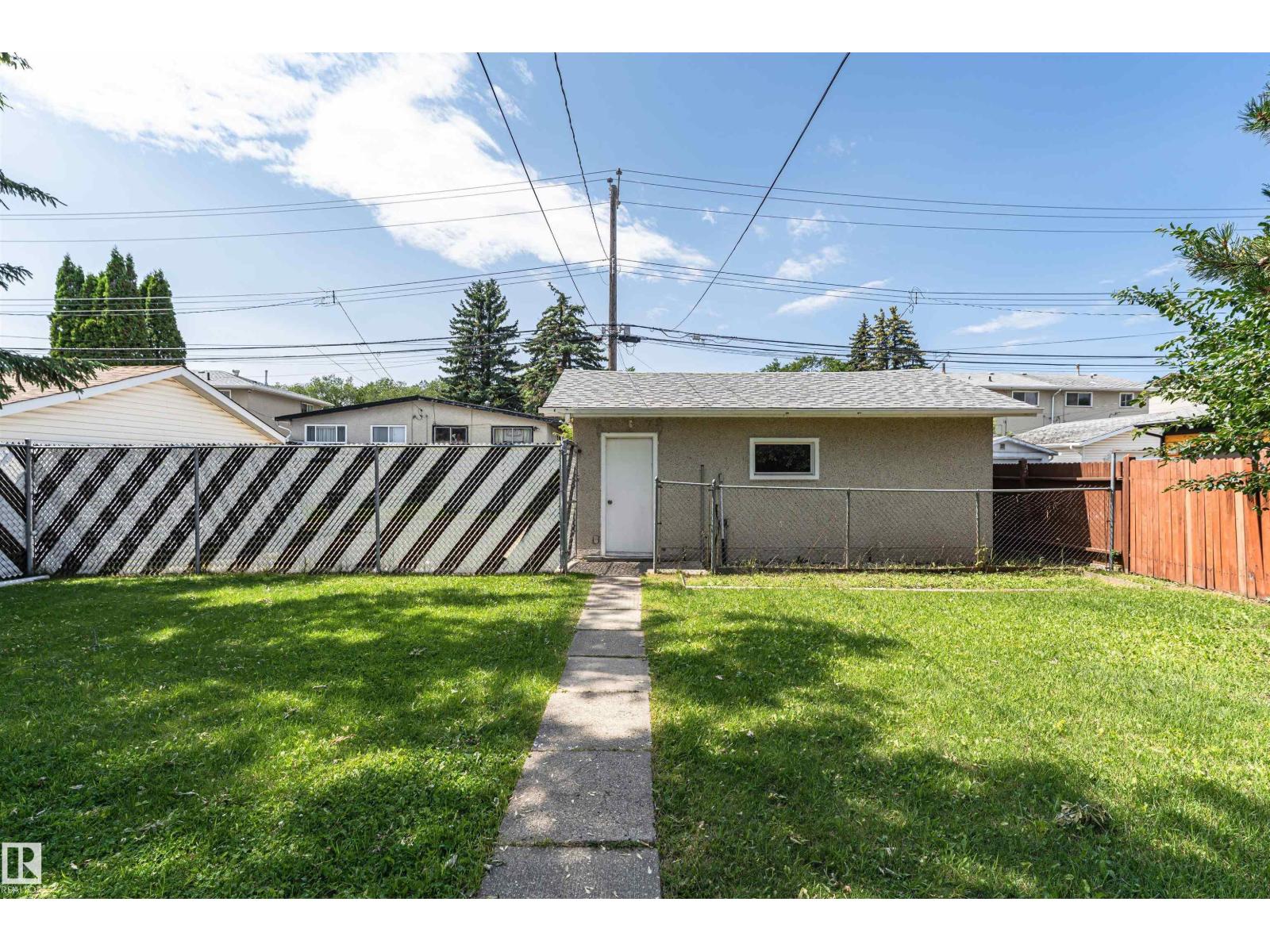 4812 105B ST NW - 35