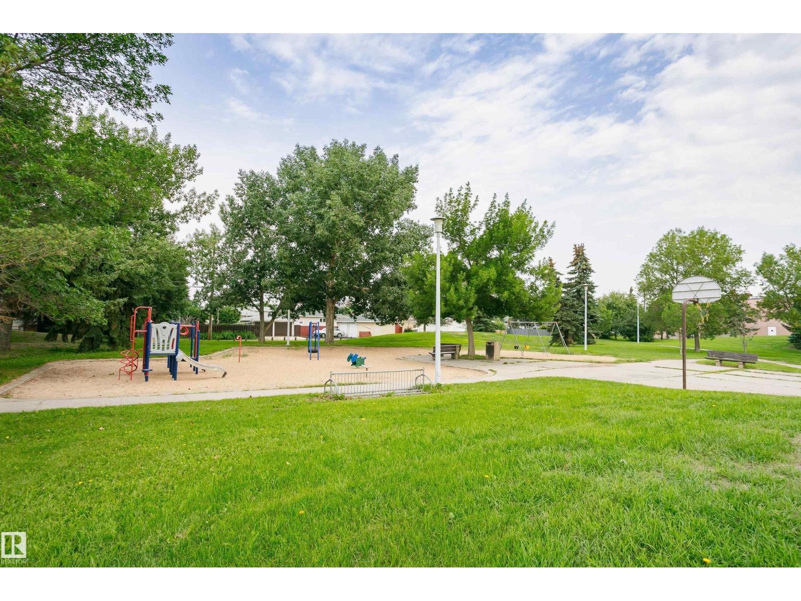 4812 105B ST NW - 43