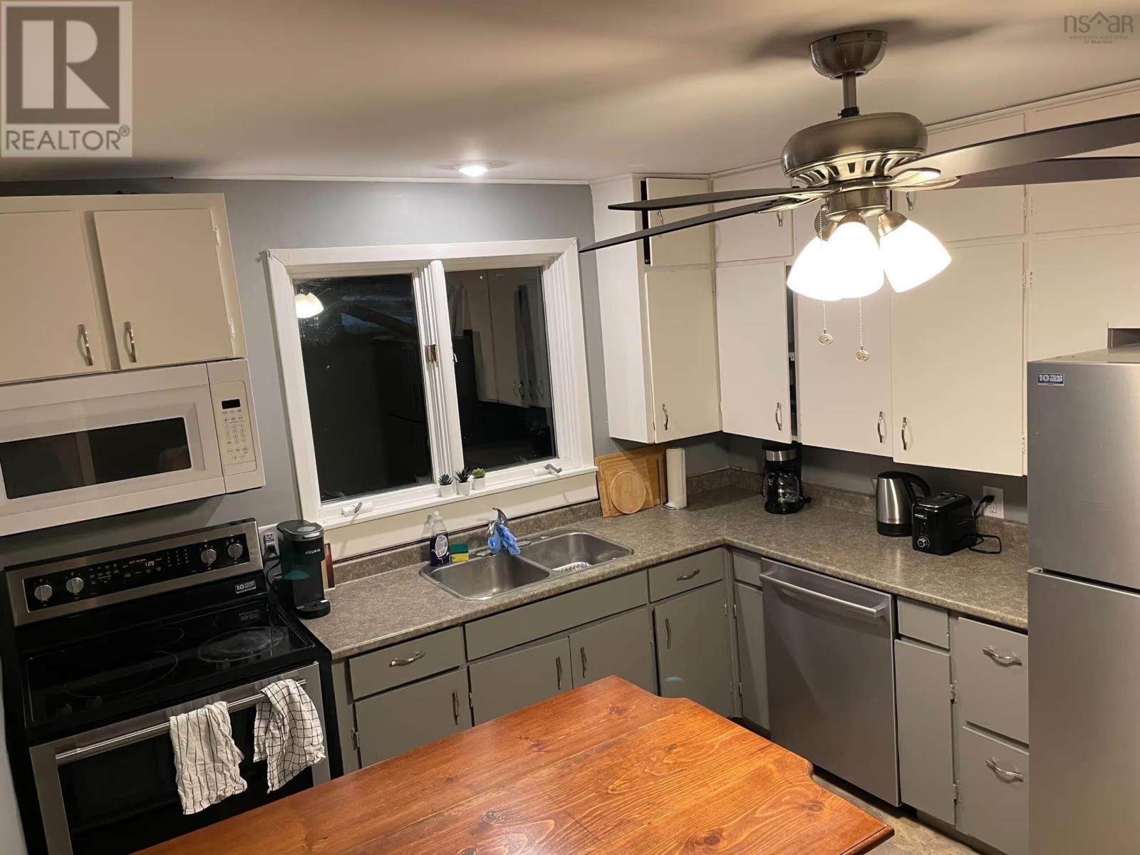 15 Allen J Memorial Avenue - 7