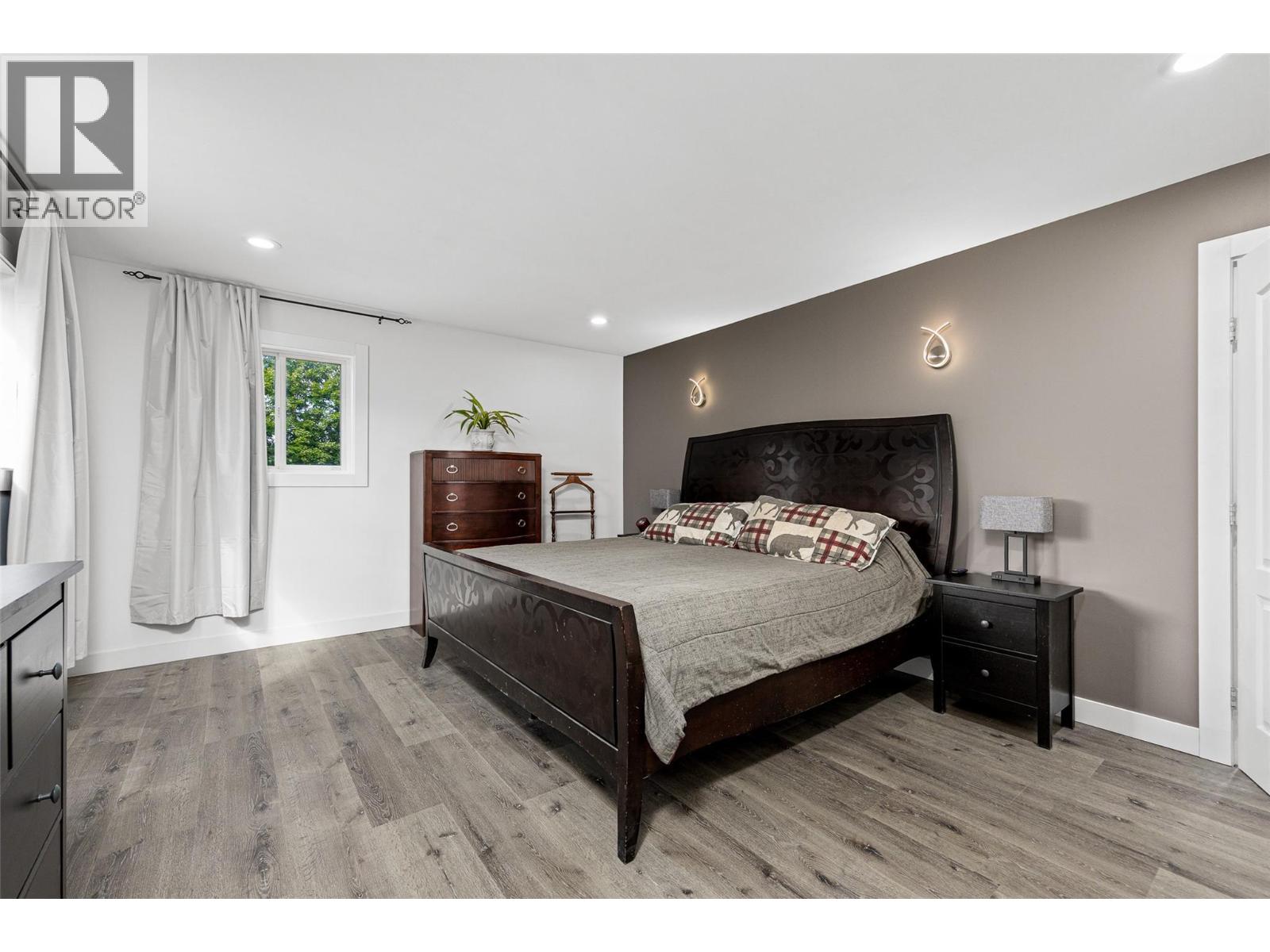 654 Armour Crescent - 27