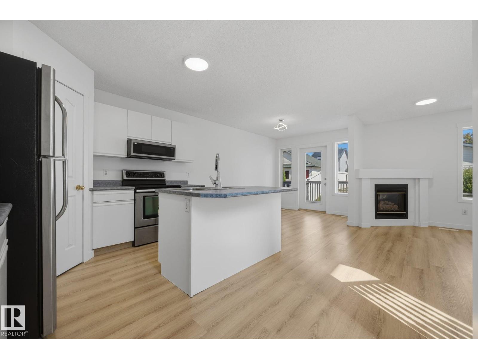 2076 TANNER WD NW - 10