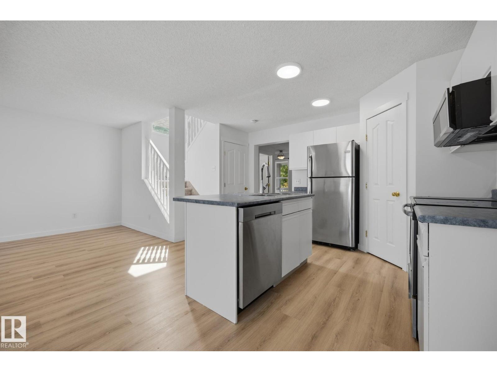 2076 TANNER WD NW - 14