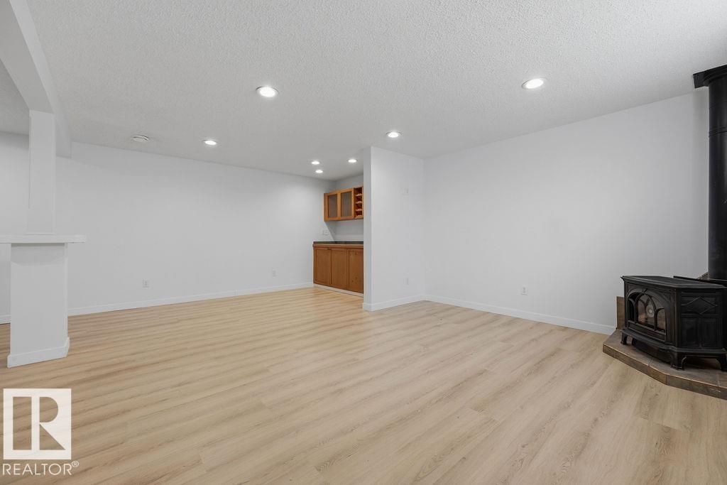 2076 TANNER WD NW - 40