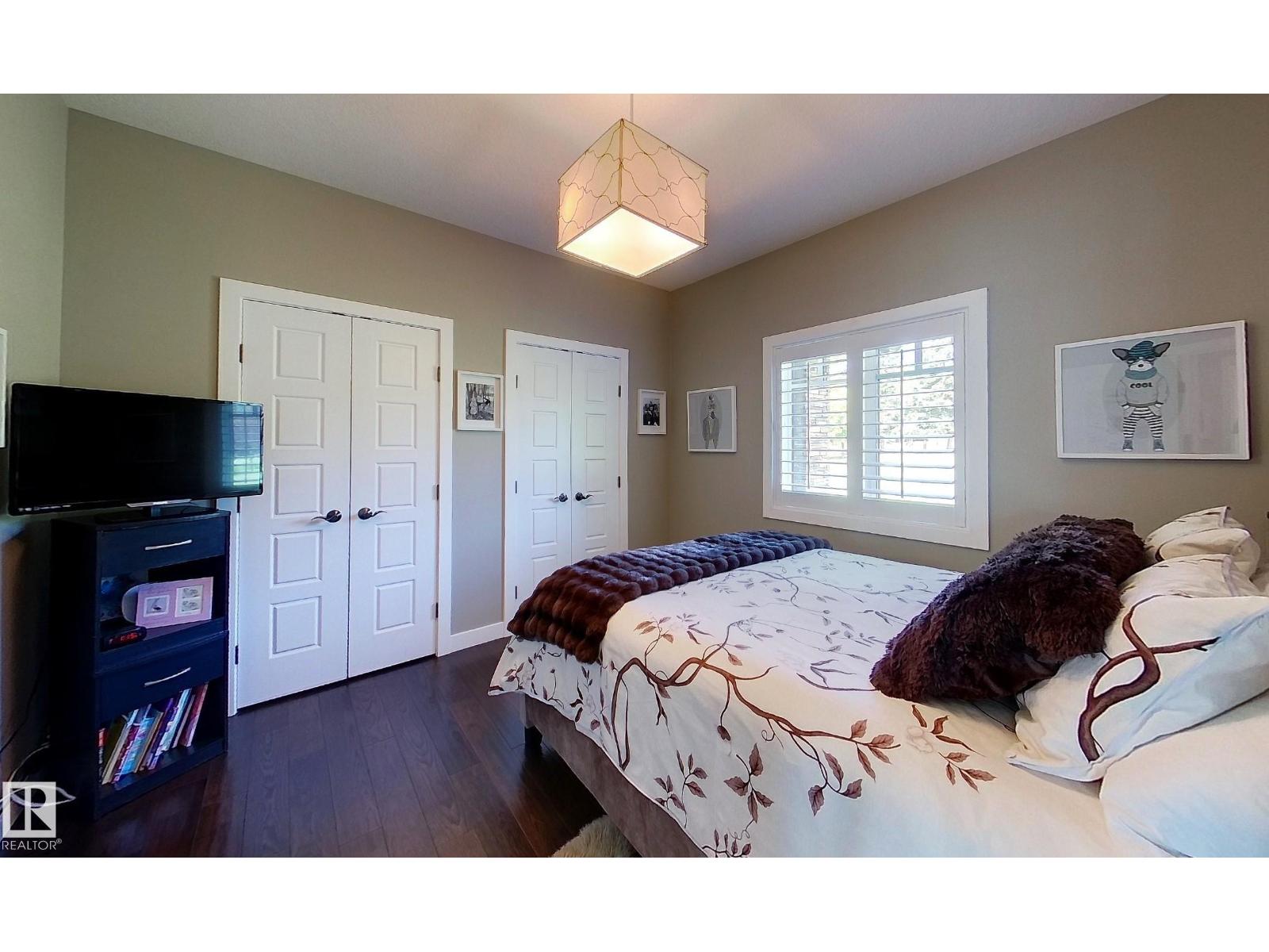 6663 15 Ave - 20