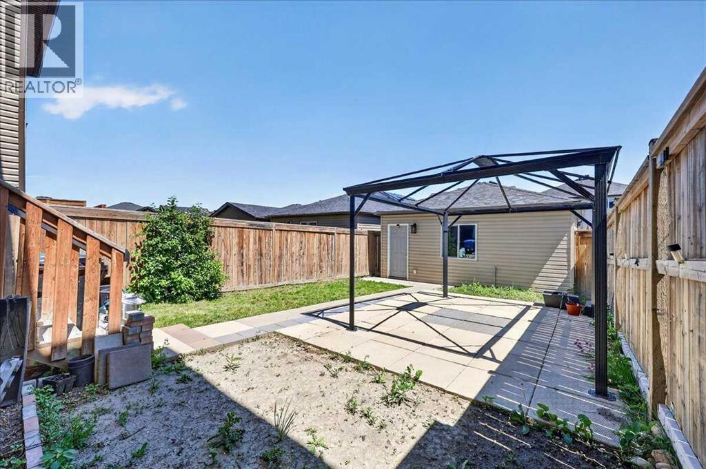 42 Skyview Point Link NE - 32