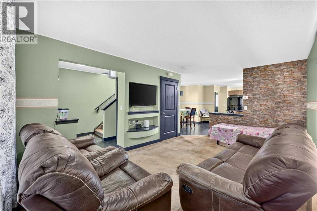 42 Skyview Point Link NE - 4