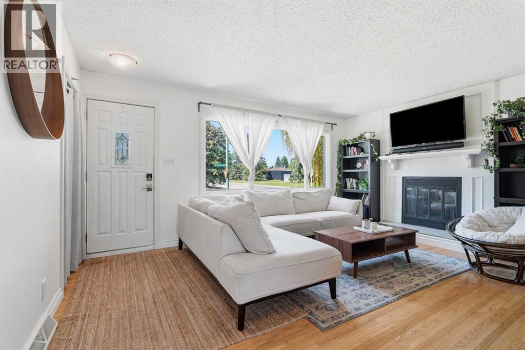 96 Waterloo Drive SW - 3