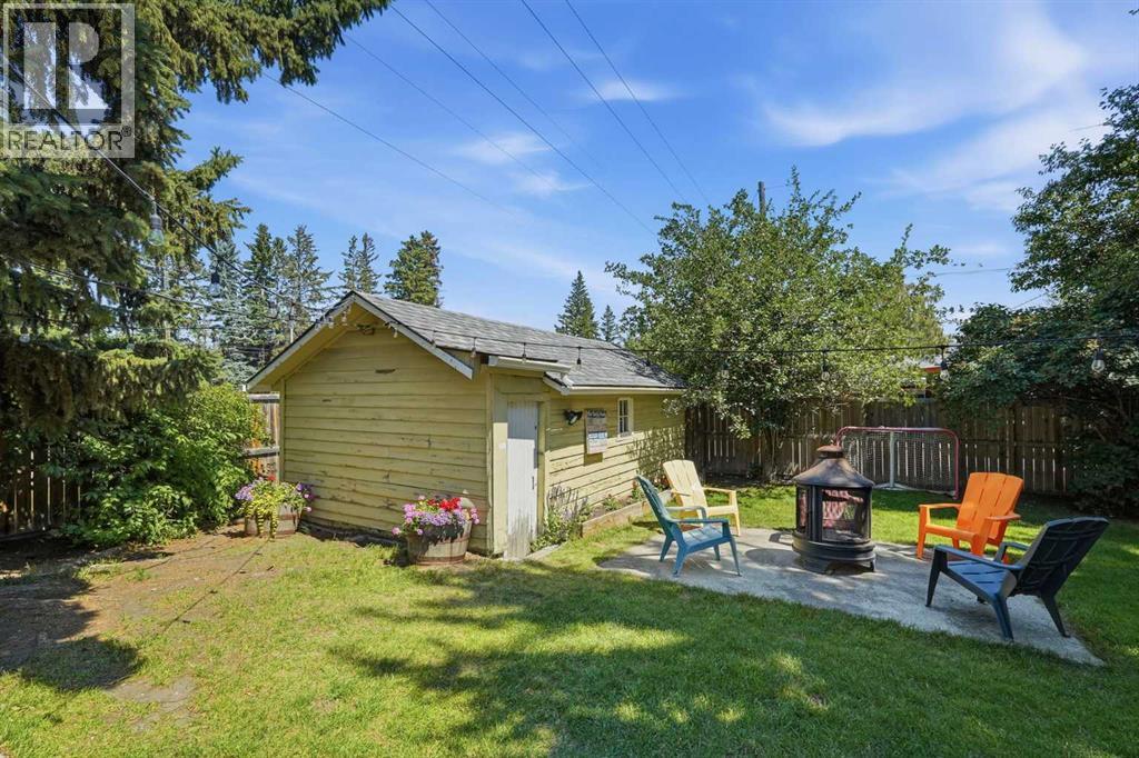 96 Waterloo Drive SW - 33