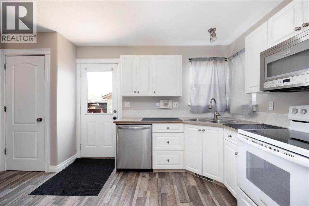 632 Athabasca Avenue - 10
