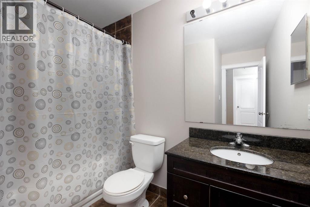 632 Athabasca Avenue - 16