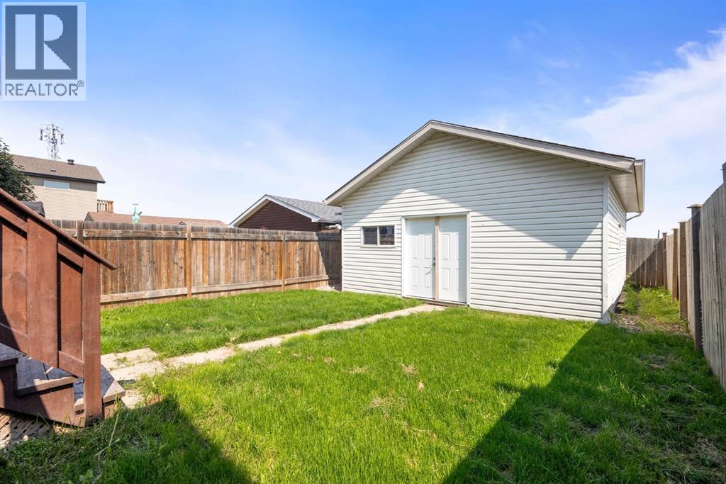 632 Athabasca Avenue - 28