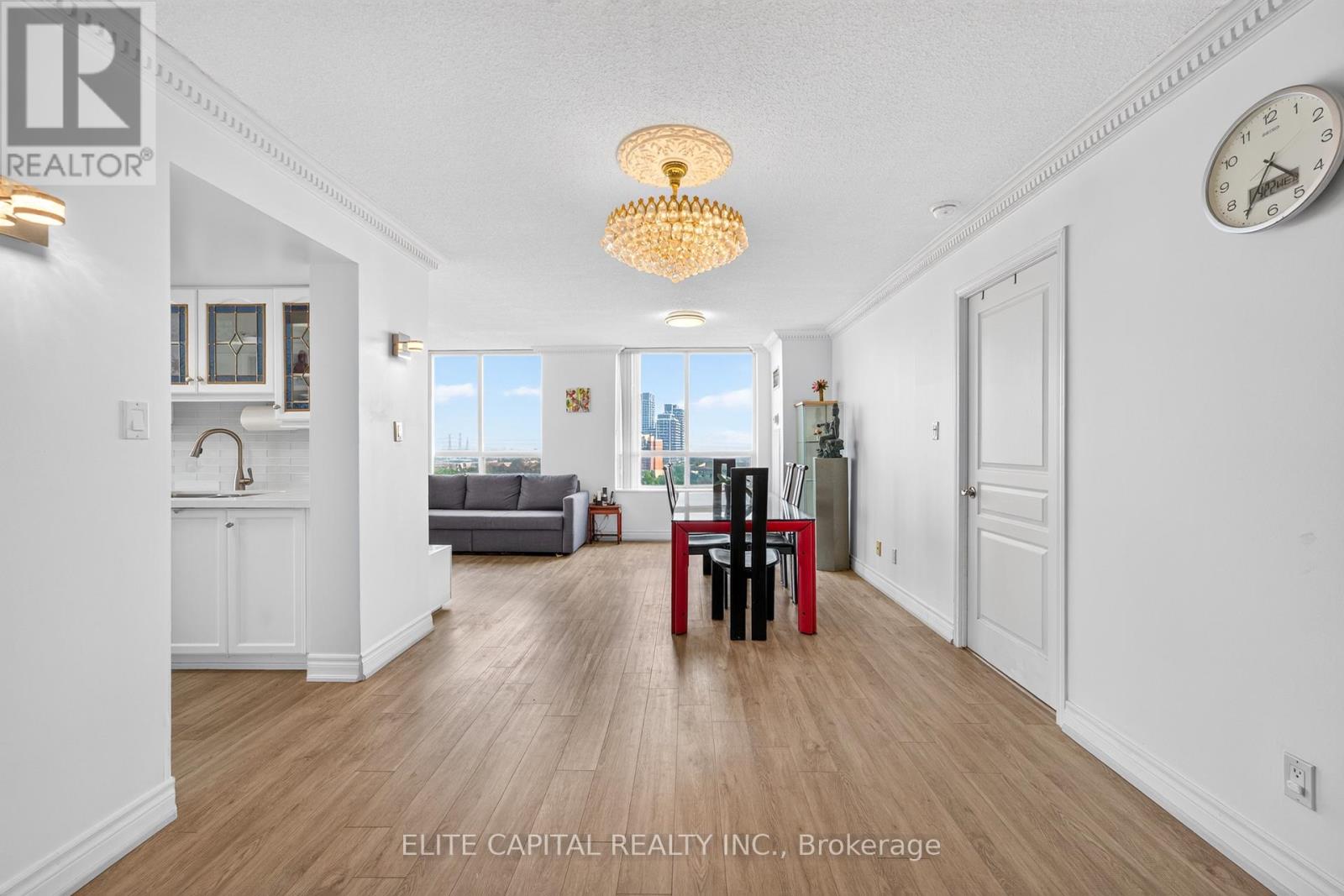 #1205 29 NORTHERN HEIGHTS DRIVE - 7