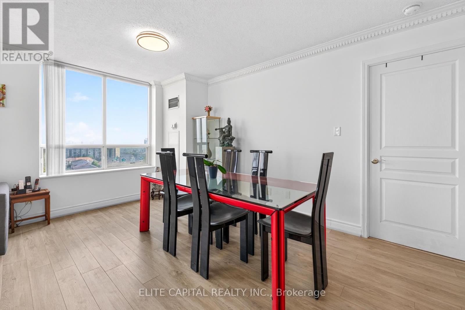 #1205 29 NORTHERN HEIGHTS DRIVE - 8