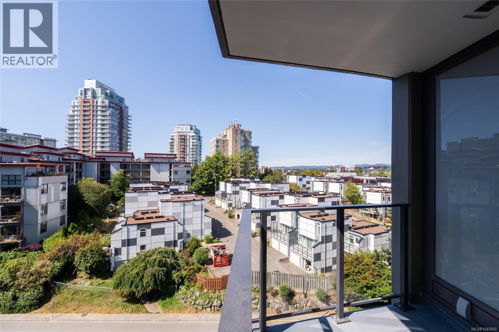 #705 369 Tyee Rd - 26