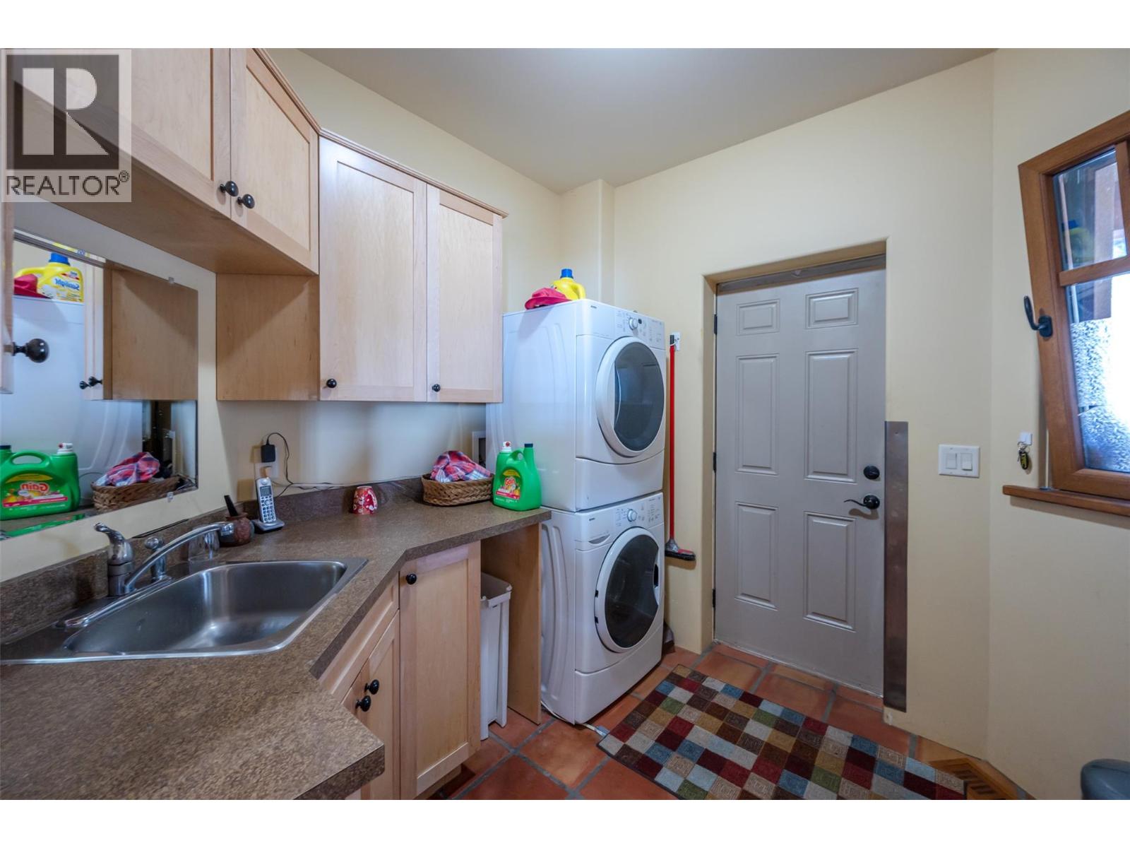 7015 Indian Rock Road - 28