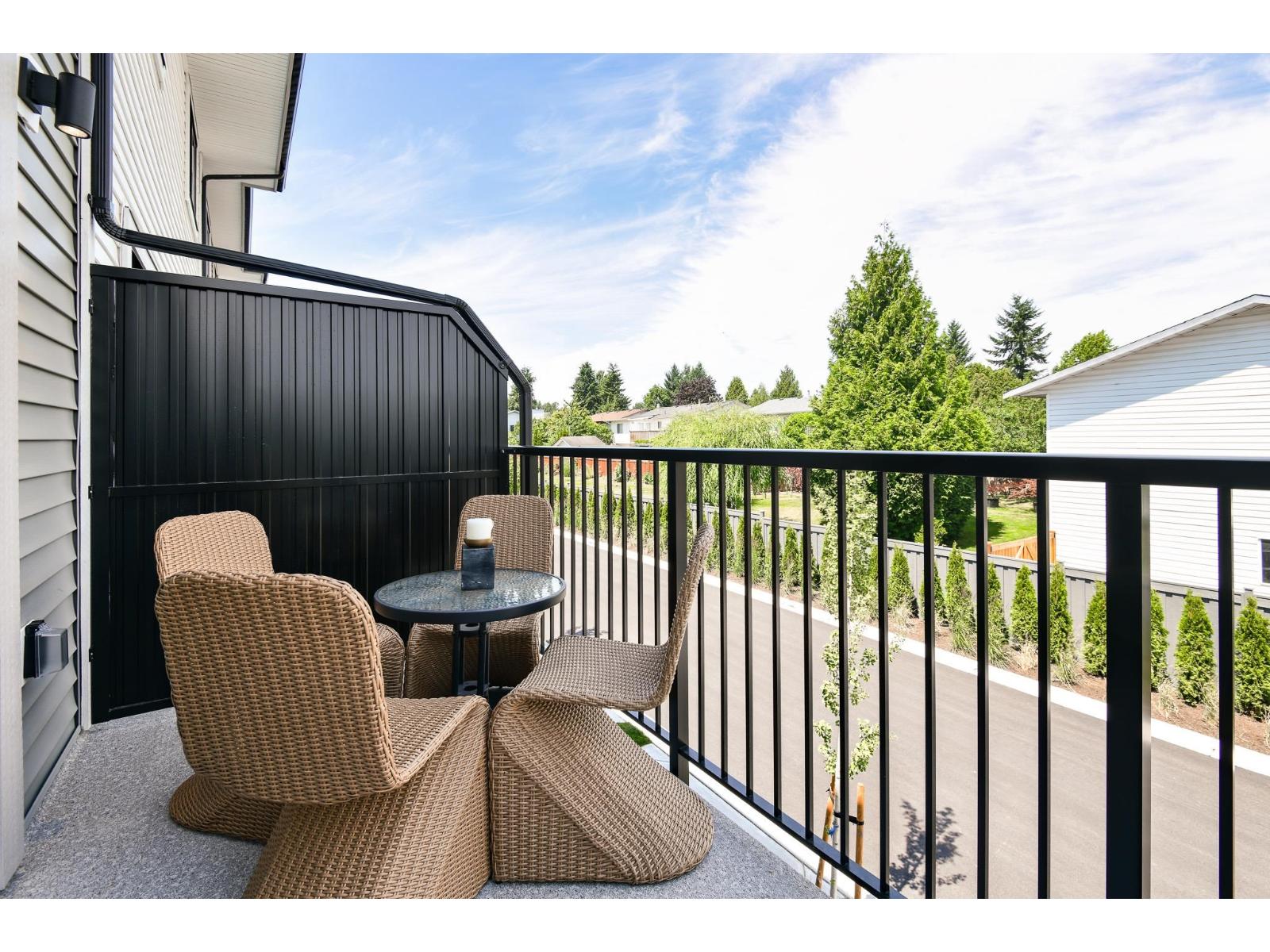 20 33525 KINGSTON AVENUE, Abbotsford