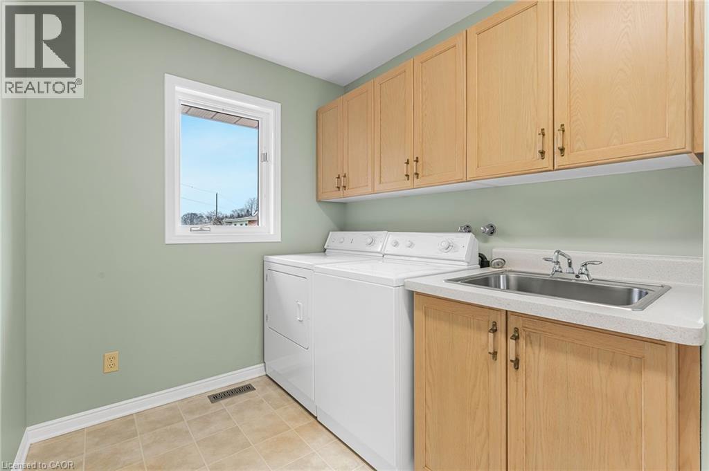 3503 LAKESHORE Road - 23