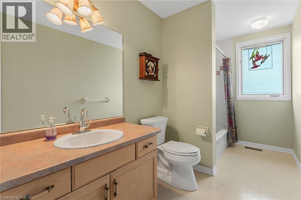 3503 LAKESHORE Road - 26