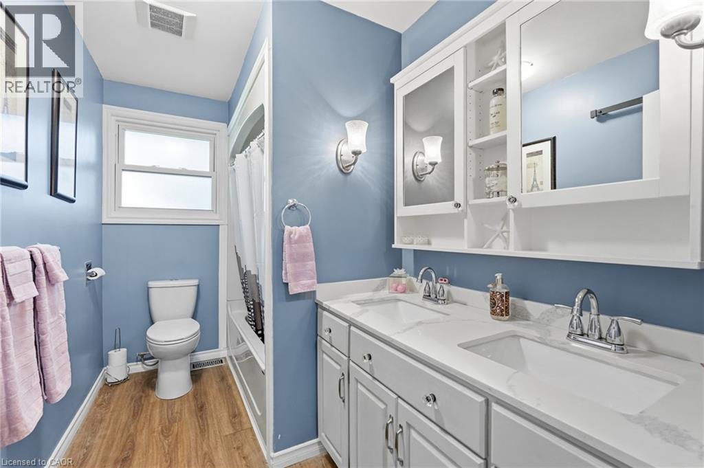 204 MAIN Street E - 23