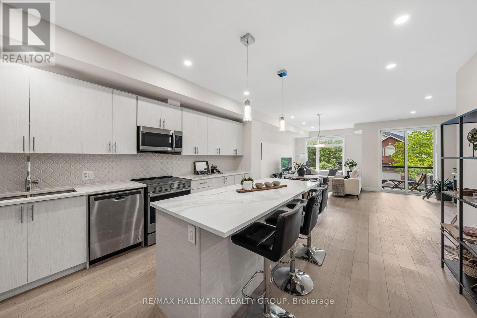 43 BACHMAN TERRACE - 11