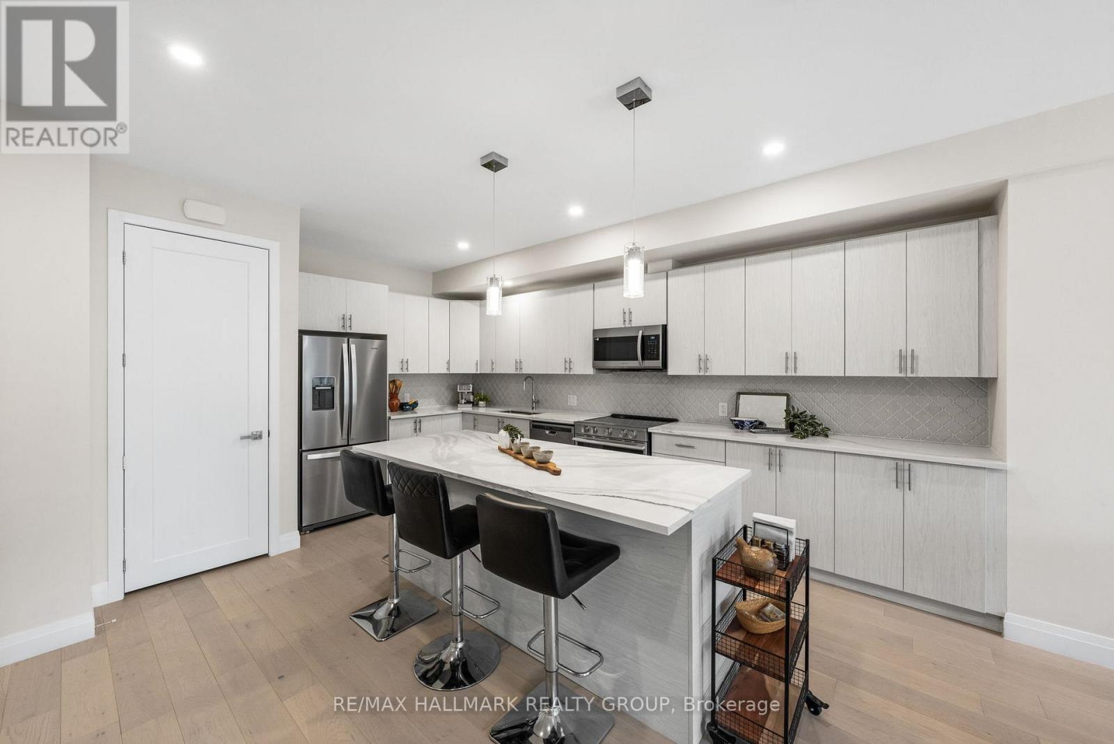 43 BACHMAN TERRACE - 15