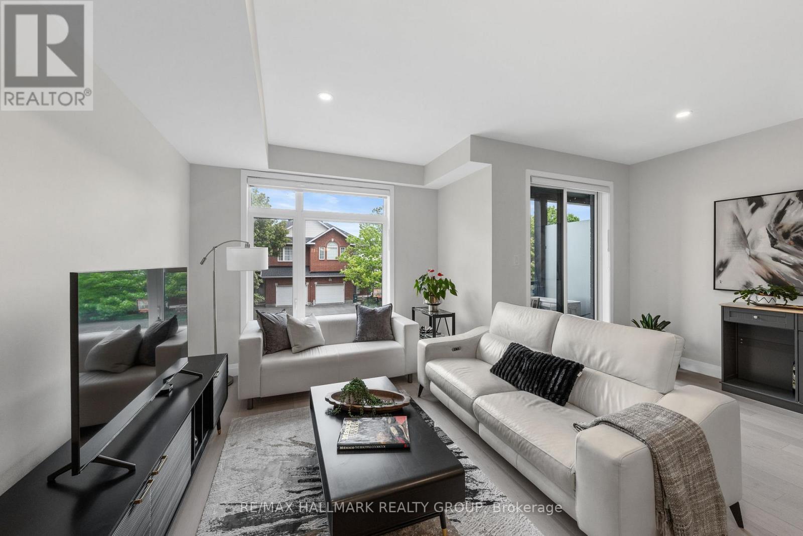 43 BACHMAN TERRACE - 18