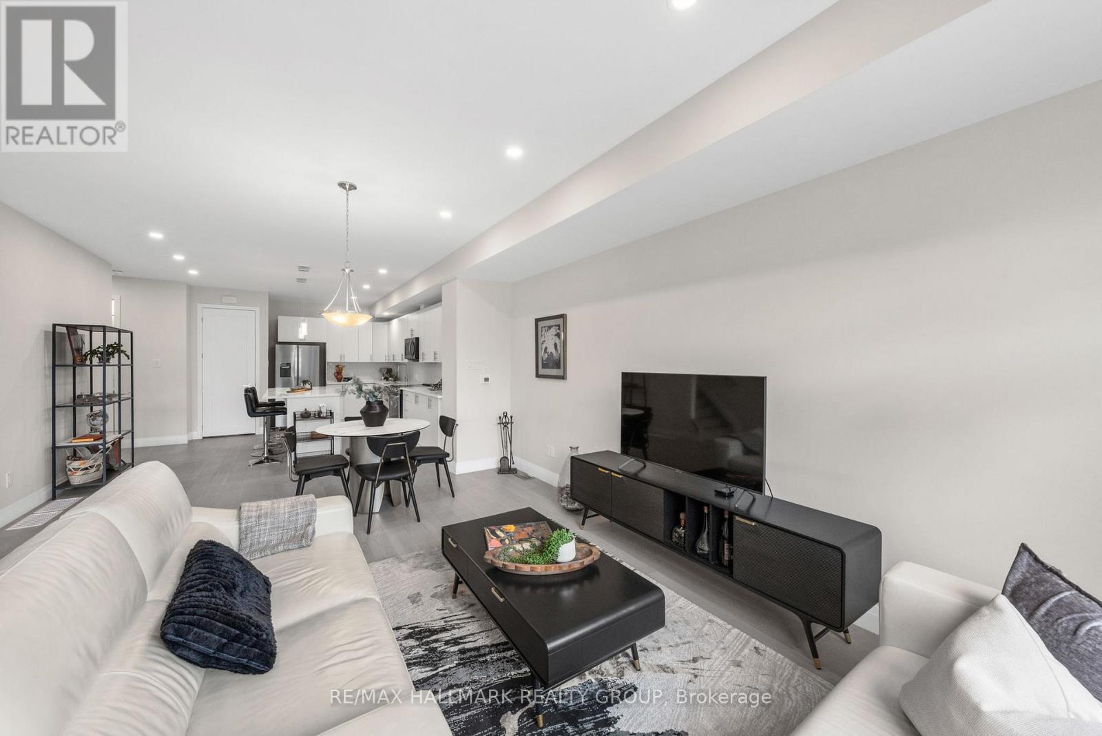 43 BACHMAN TERRACE - 19