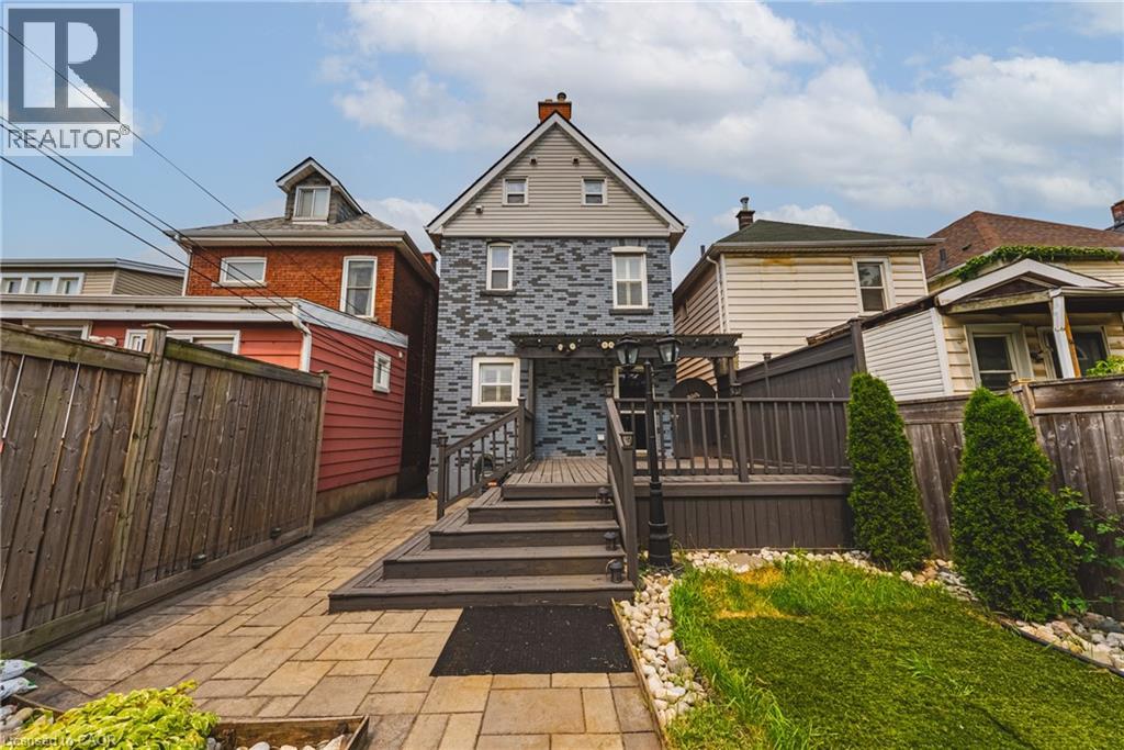 218 GROSVENOR Avenue N - 31