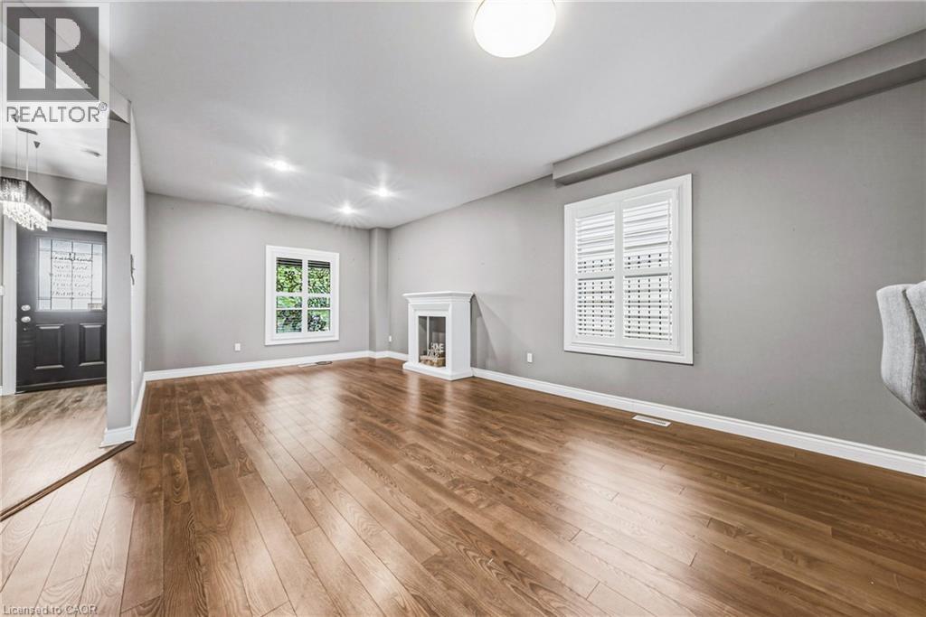 218 GROSVENOR Avenue N - 5