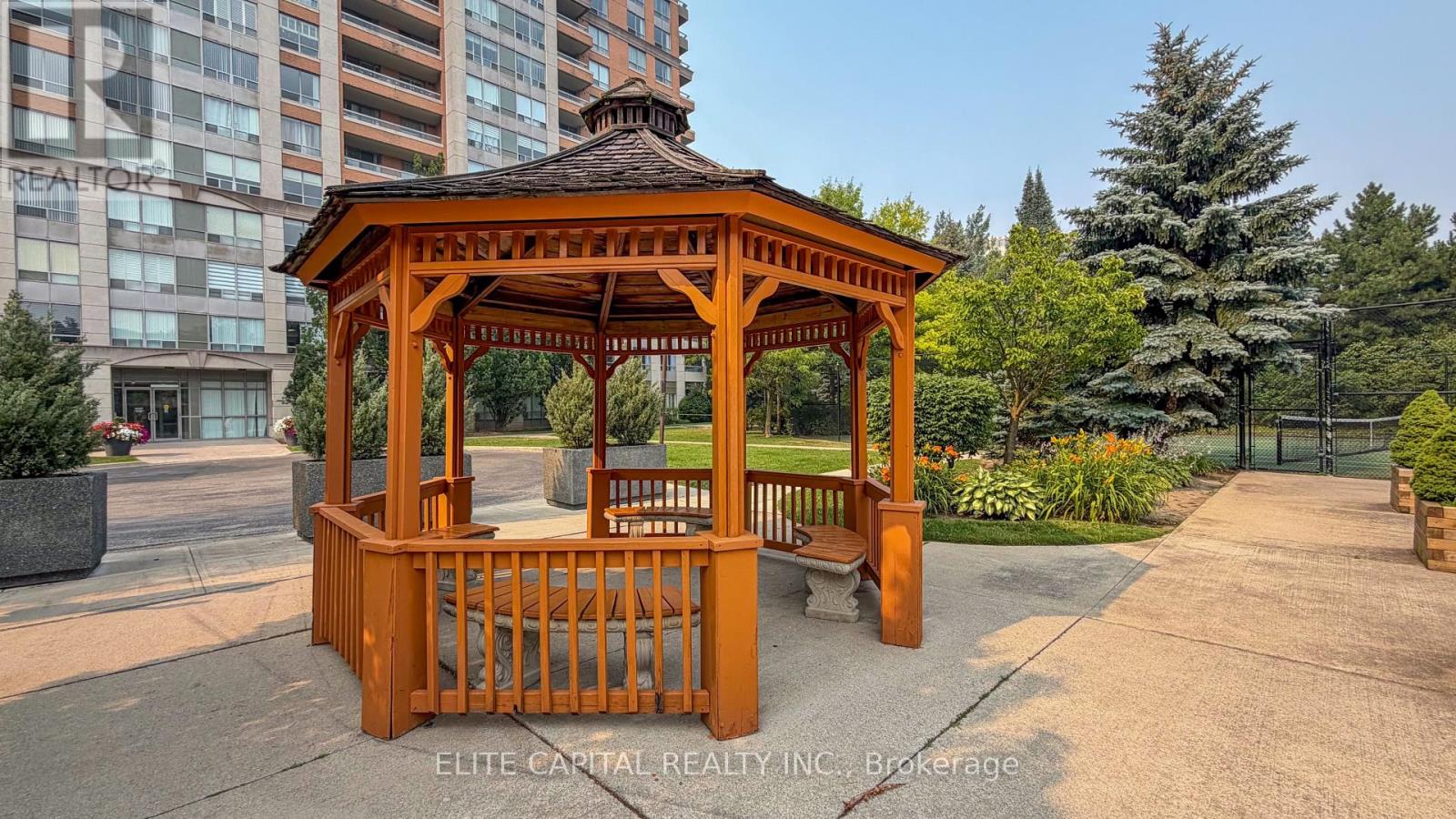 #1205 29 NORTHERN HEIGHTS DRIVE - 28