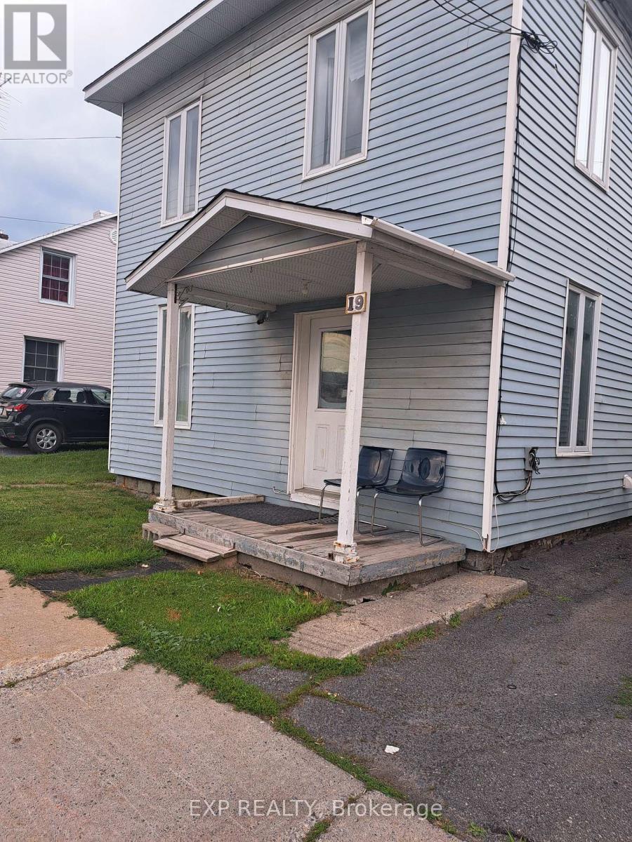 19 KENYON STREET W - 1