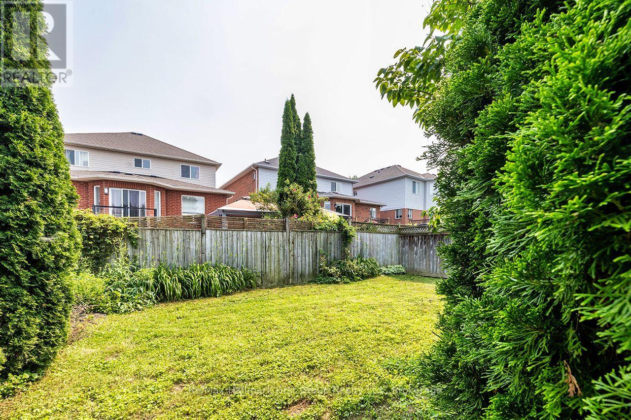 10 WINCHURCH DRIVE - 22