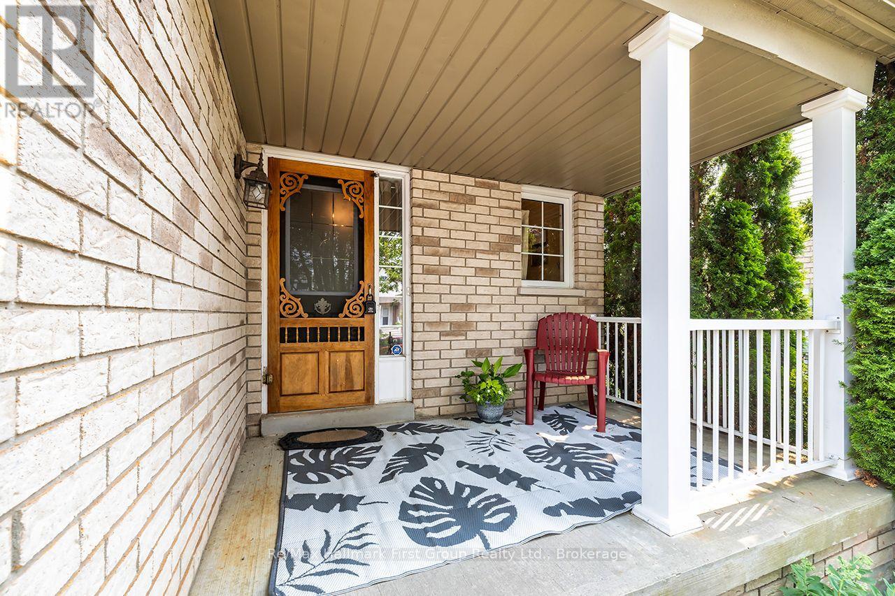 10 WINCHURCH DRIVE - 3