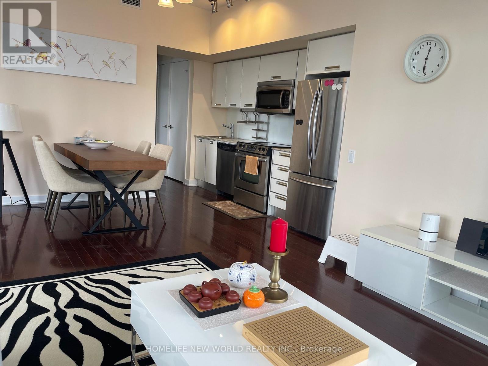 #2109 33 CHARLES STREET E - 9
