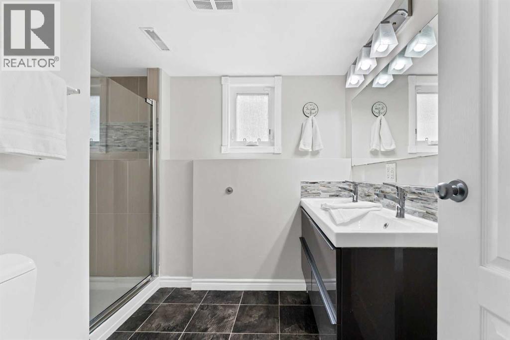 8 Corbitt Way SE - 36