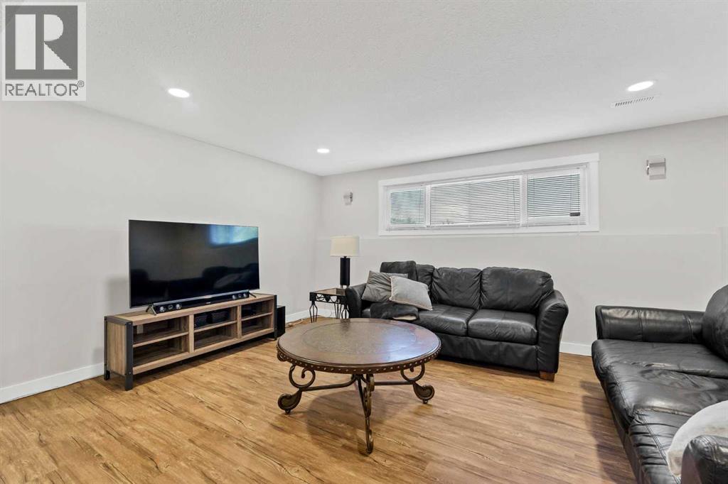8 Corbitt Way SE - 29