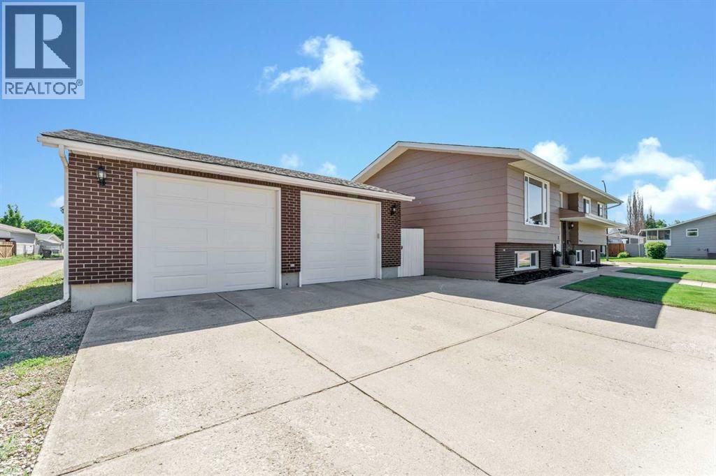 8 Corbitt Way SE - 3