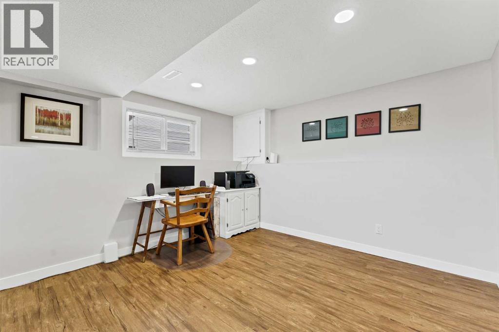 8 Corbitt Way SE - 31